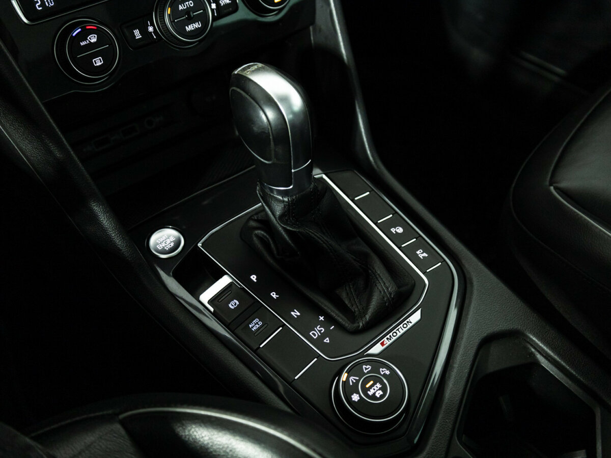 Купить Volkswagen Tiguan, 2018, 152 619 км.. Фото: #19