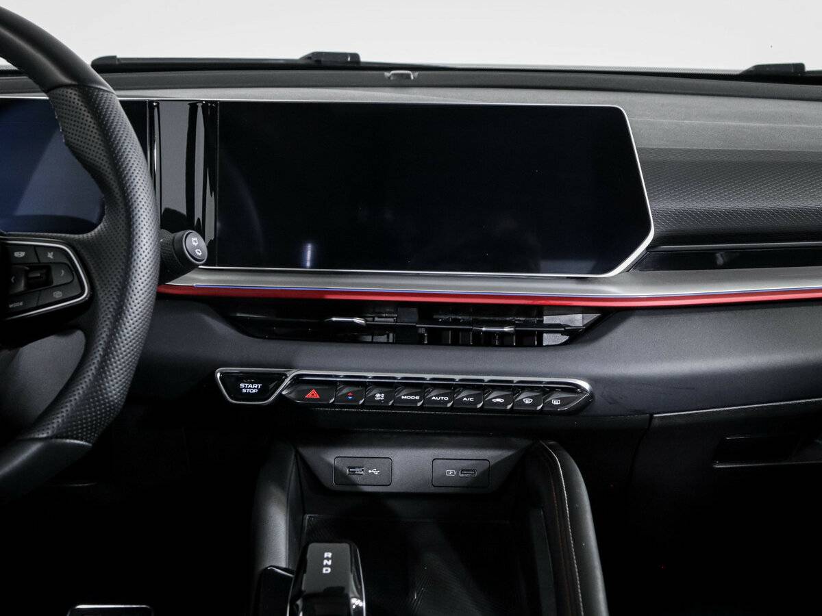 Купить Geely Coolray, 2024, 12 186 км.. Фото: #9