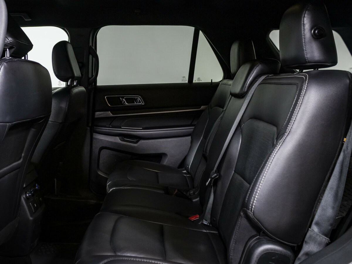 Купить Ford Explorer, 2018, 126 282 км.. Фото: #10