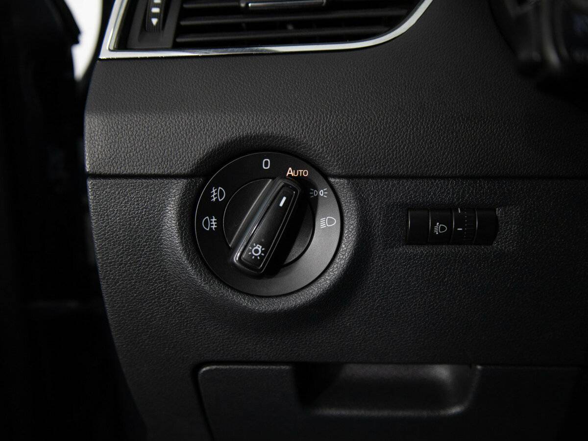 Купить Skoda Octavia, 2014, 177 877 км.. Фото: #12