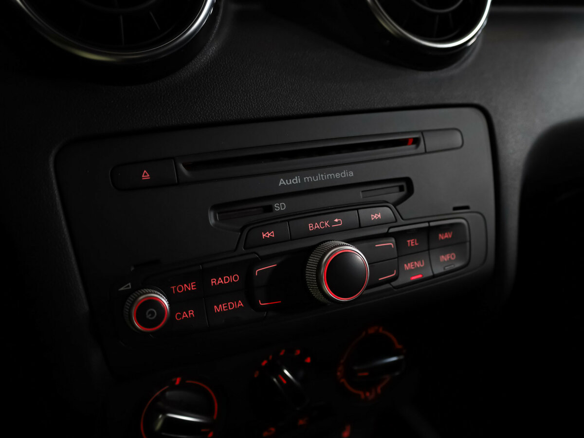 Купить Audi A1, 2013, 121 066 км.. Фото: #15