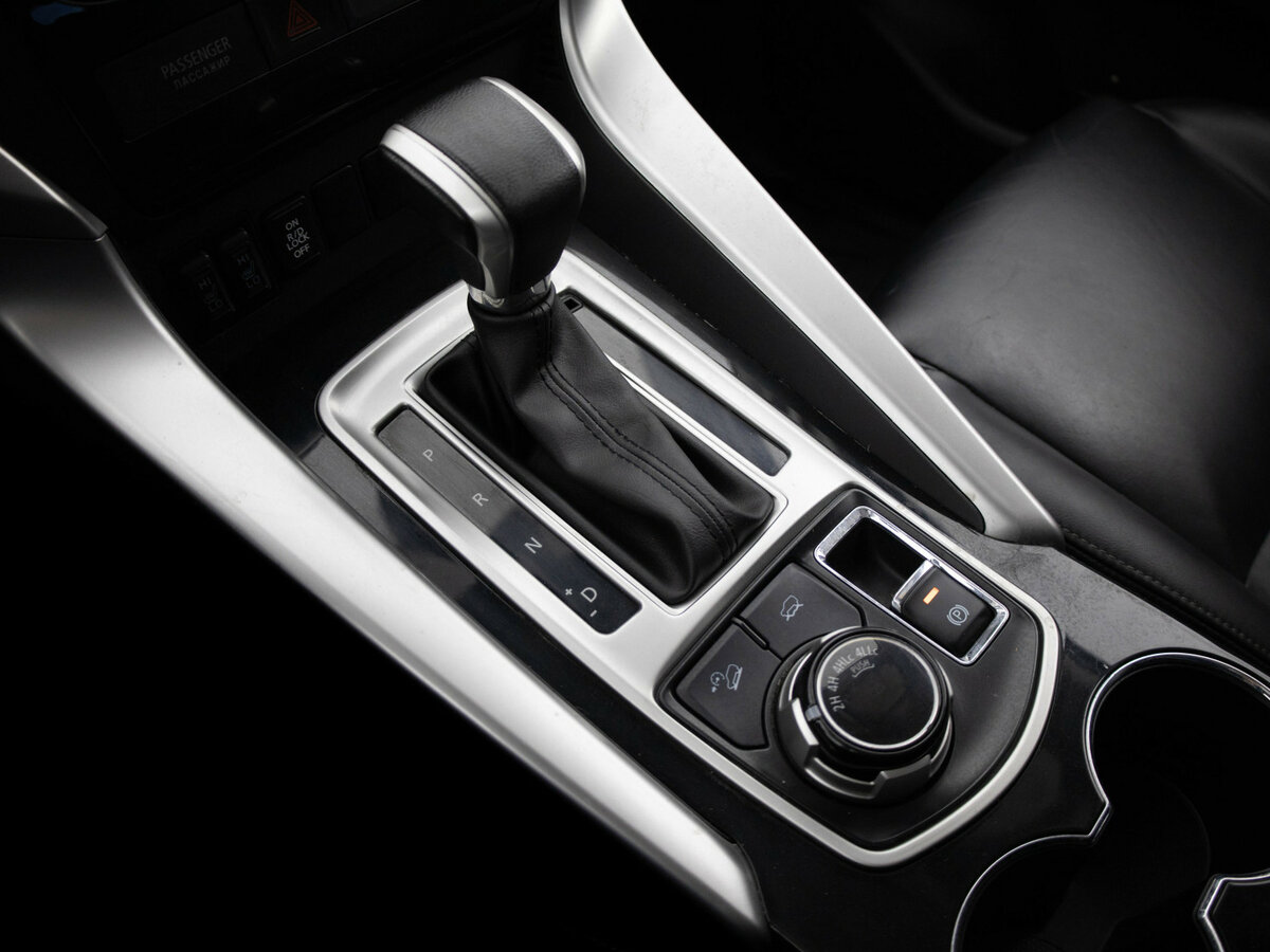 Купить Mitsubishi Pajero Sport, 2016, 246 151 км.. Фото: #6