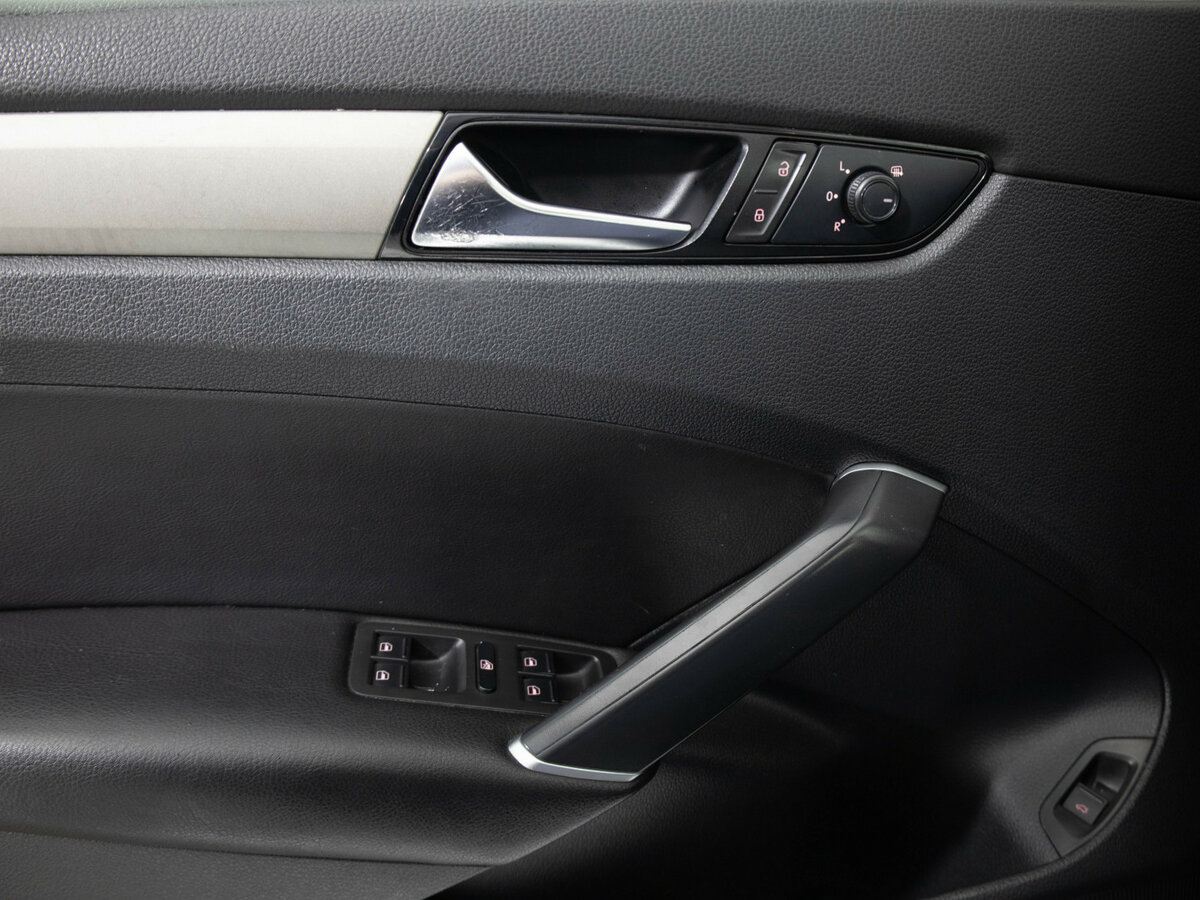 Купить Volkswagen Passat, 2020, 102 621 км.. Фото: #14