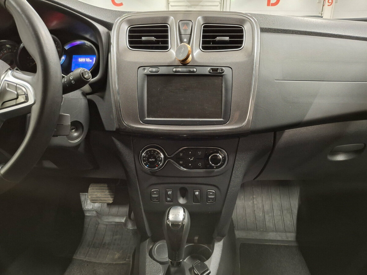 Купить Renault Sandero, 2018, 58 970 км.. Фото: #14