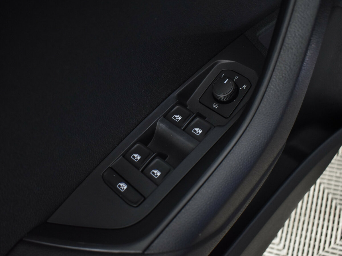 Купить Skoda Karoq, 2021, 32 929 км.. Фото: #16