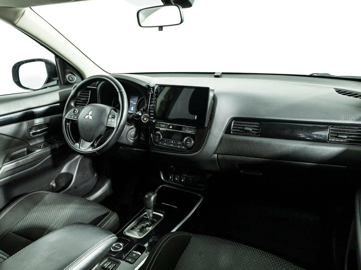 Купить Mitsubishi Outlander, 2018, 148 747 км.. Фото: #8