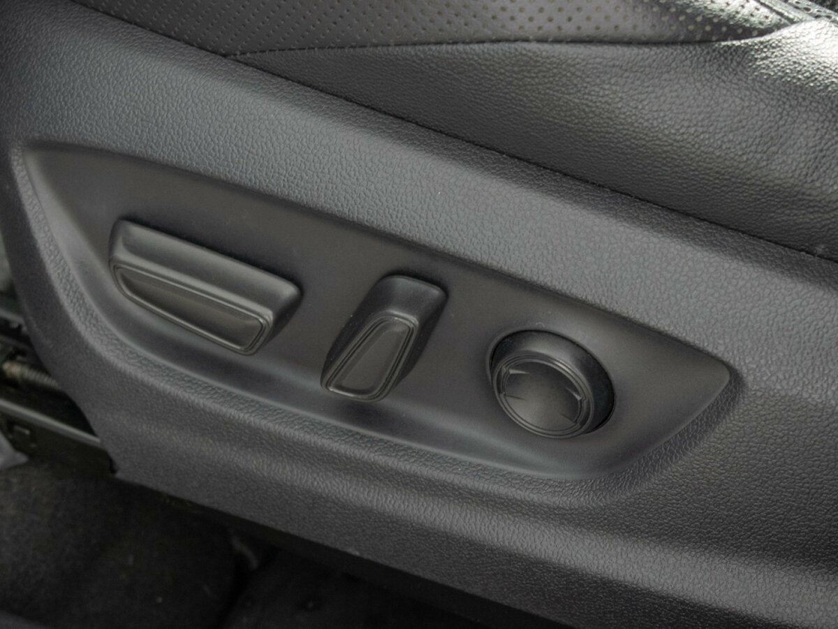 Купить Toyota C-HR, 2020, 49 030 км.. Фото: #17