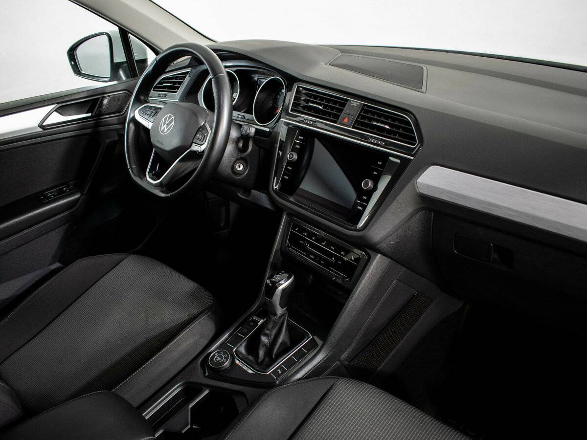 Купить Volkswagen Tiguan, 2022, 93 422 км.. Фото: #9