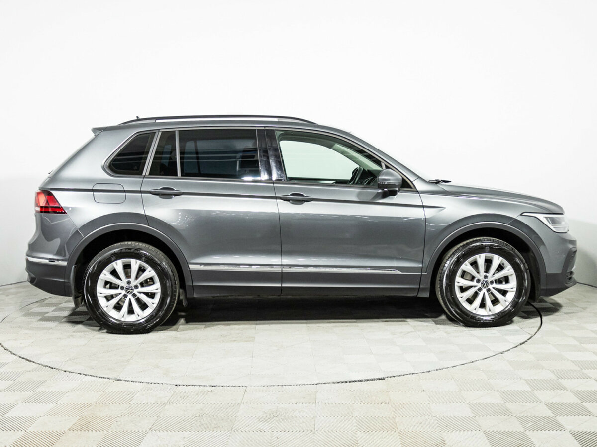 Купить Volkswagen Tiguan, 2022, 49 159 км.. Фото: #3