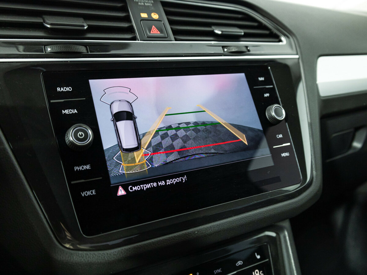 Купить Volkswagen Tiguan, 2022, 49 159 км.. Фото: #13