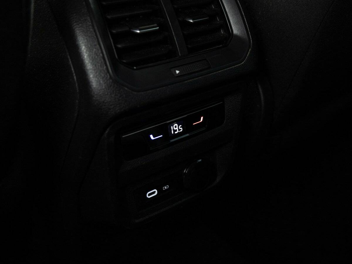 Купить Volkswagen Tiguan, 2022, 49 159 км.. Фото: #16