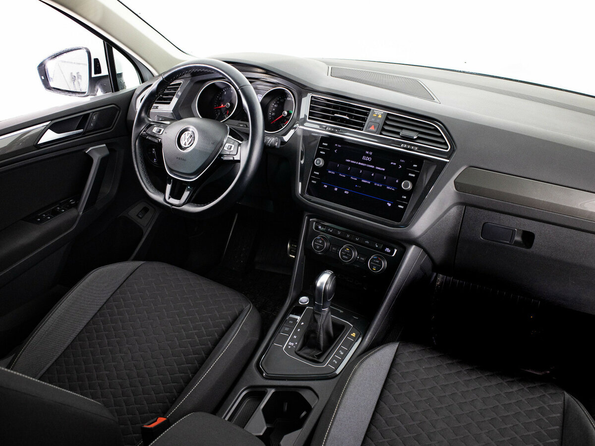 Купить Volkswagen Tiguan, 2018, 45 750 км.. Фото: #13