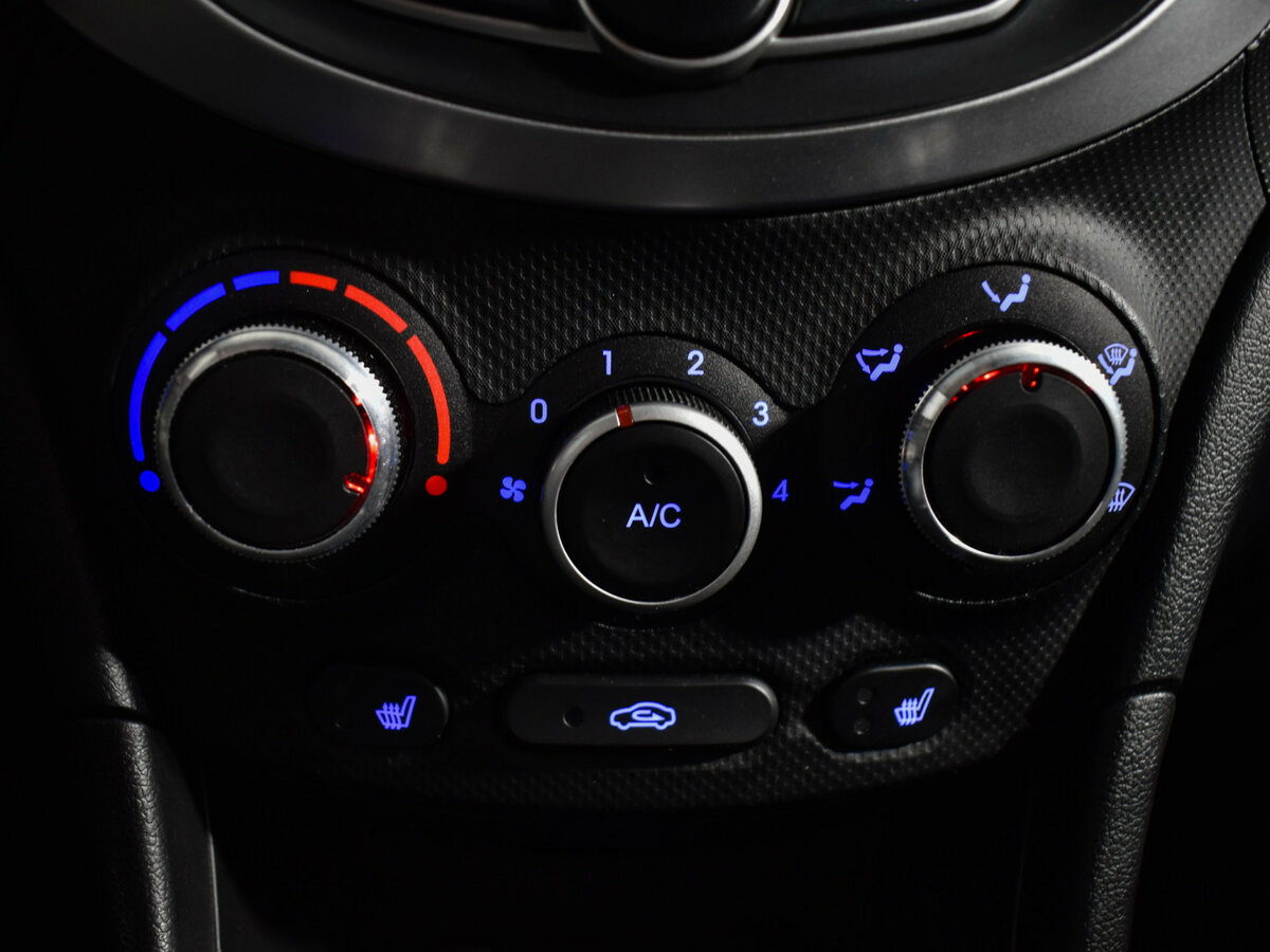 Купить Hyundai Solaris, 2014, 238 000 км.. Фото: #15