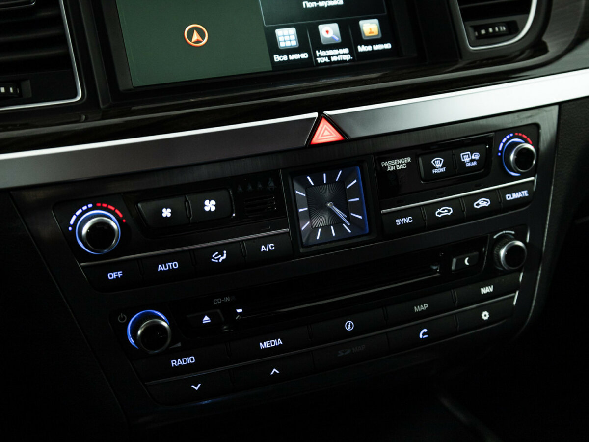 Купить Hyundai Genesis, 2015, 215 969 км.. Фото: #13