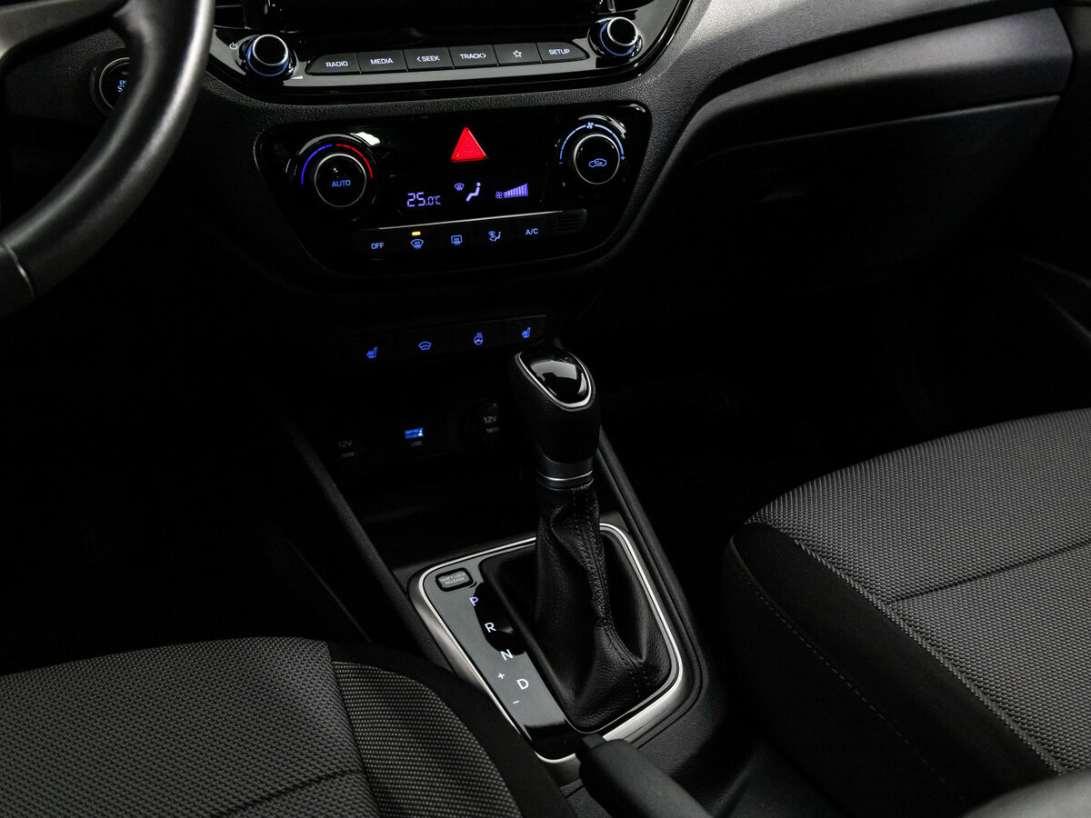 Купить Hyundai Solaris, 2020, 131 823 км.. Фото: #9