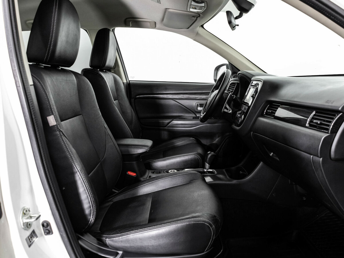 Купить Mitsubishi Outlander, 2016, 200 293 км.. Фото: #14
