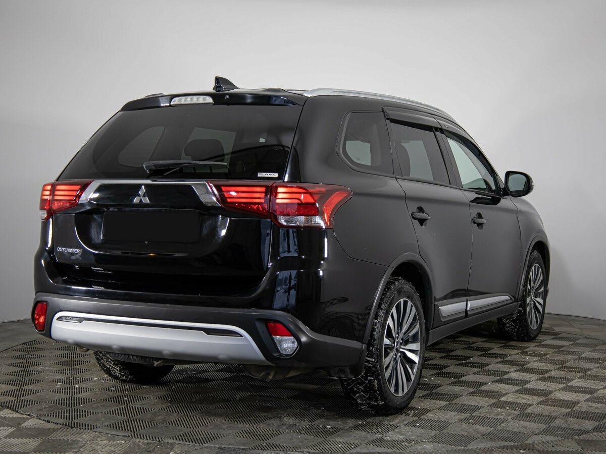 Купить Mitsubishi Outlander, 2020, 76 905 км.. Фото: #2