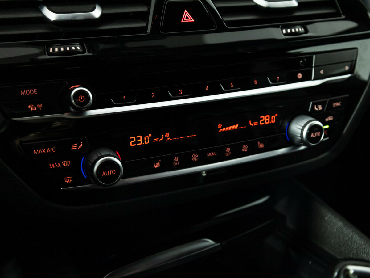 Купить BMW 5 серии, 2017, 323 000 км.. Фото: #15