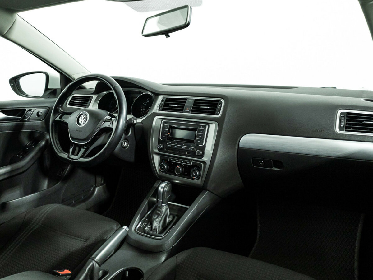 Купить Volkswagen Jetta, 2017, 119 007 км.. Фото: #6
