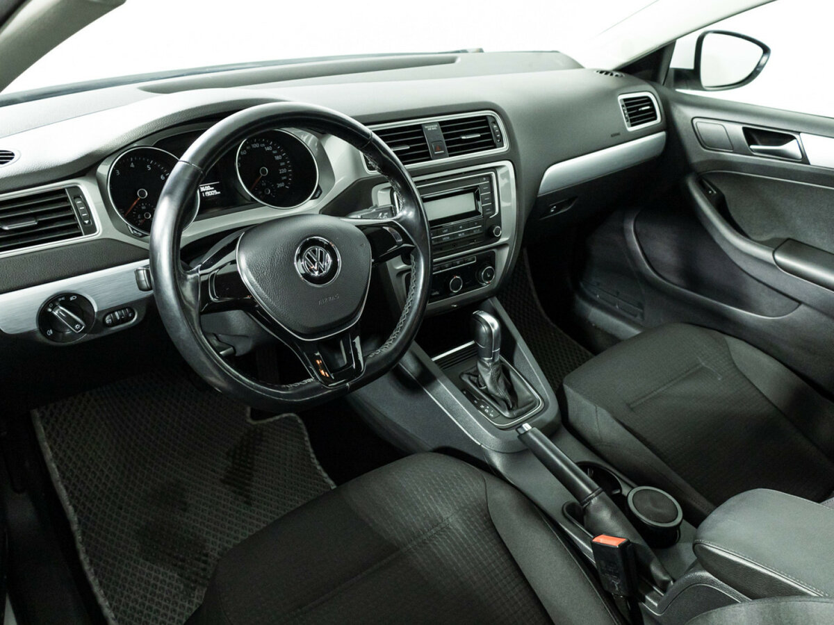 Купить Volkswagen Jetta, 2017, 119 007 км.. Фото: #8