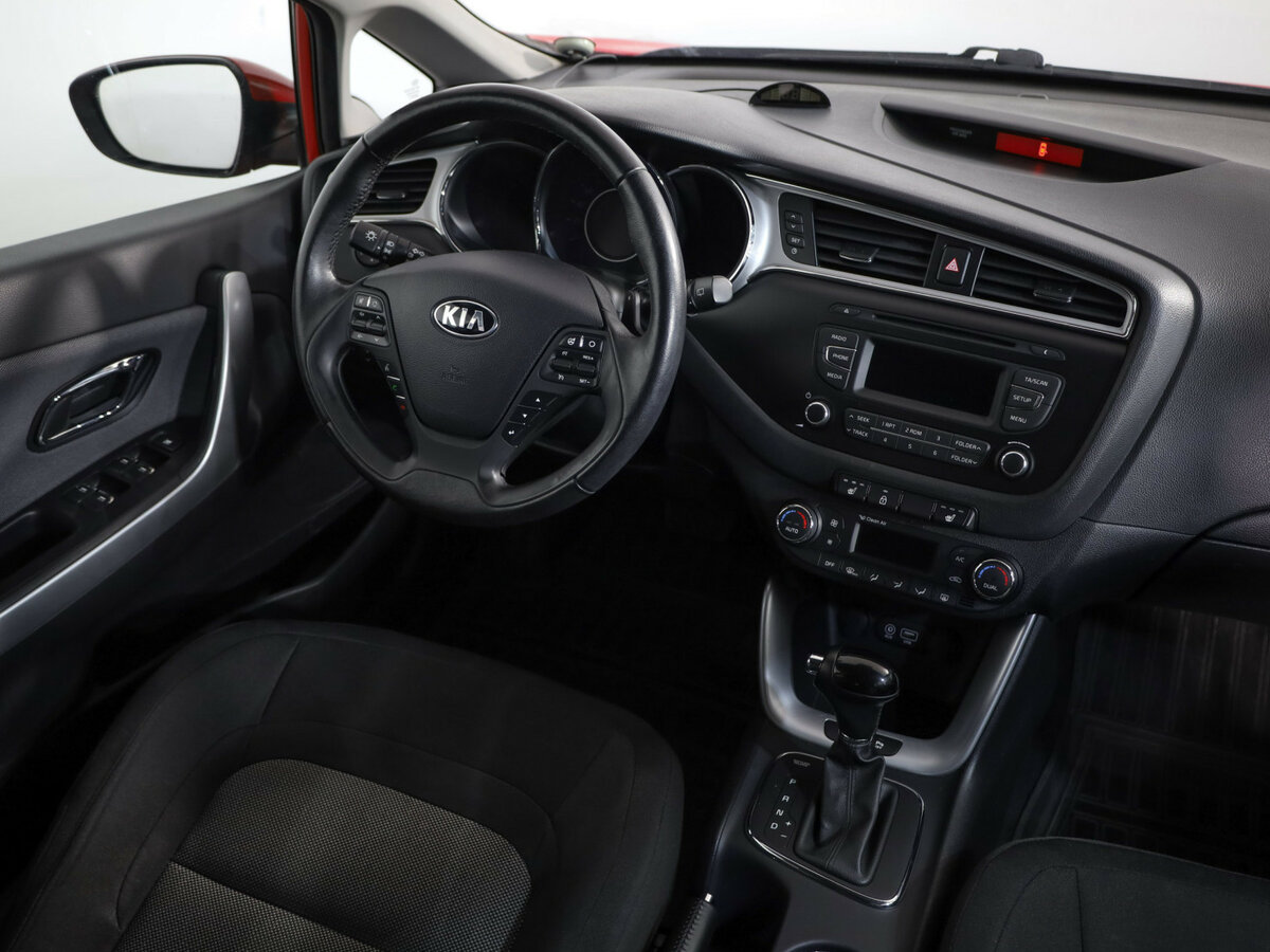 Купить Kia Ceed, 2016, 115 669 км.. Фото: #6