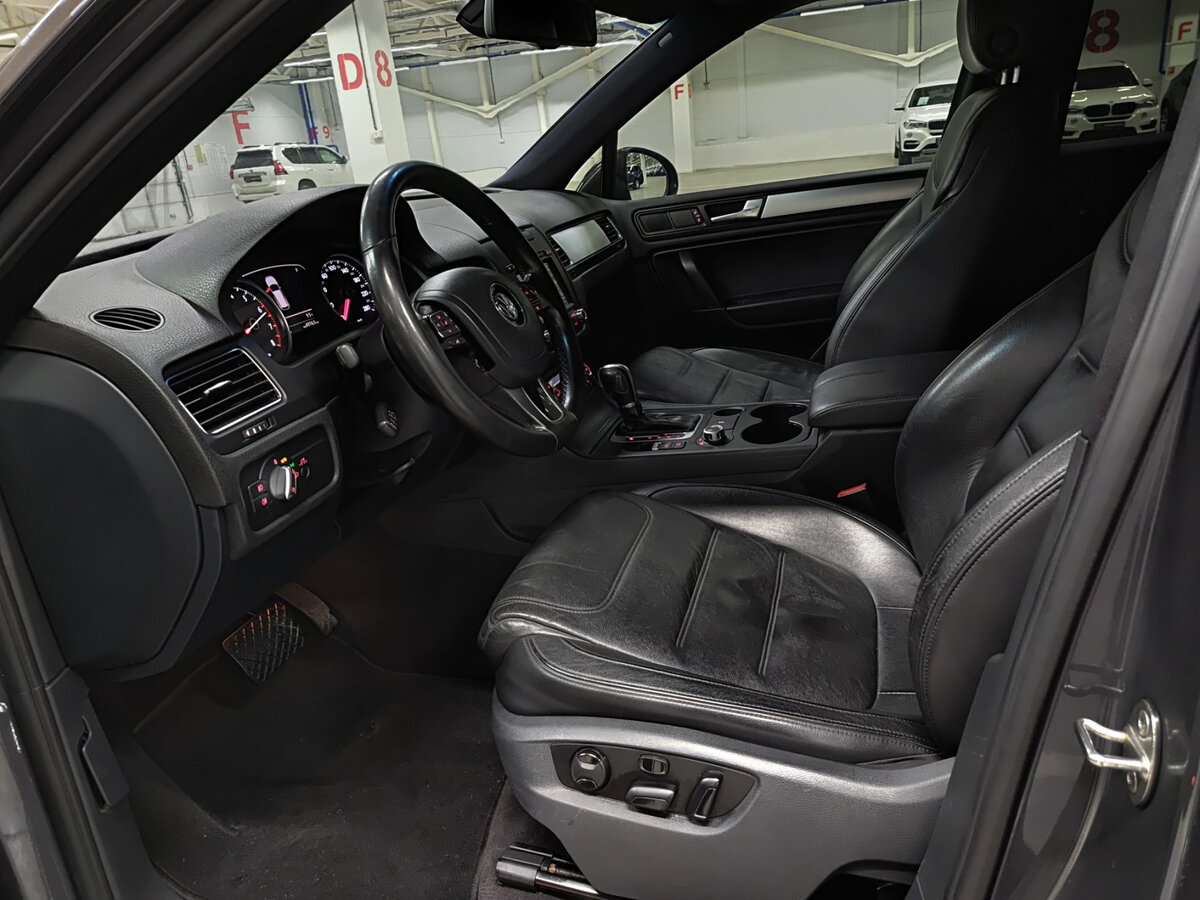 Купить Volkswagen Touareg, 2012, 223 153 км.. Фото: #15