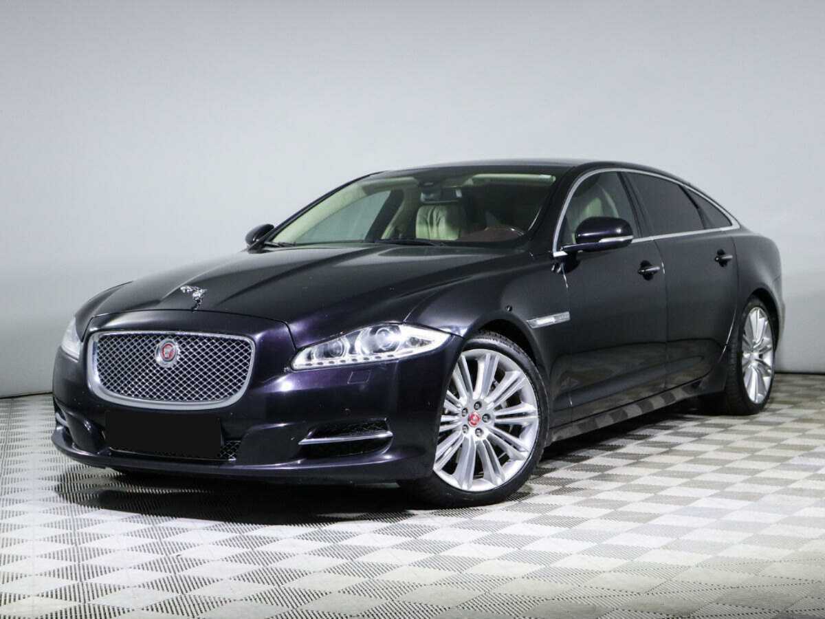 Jaguar XJ